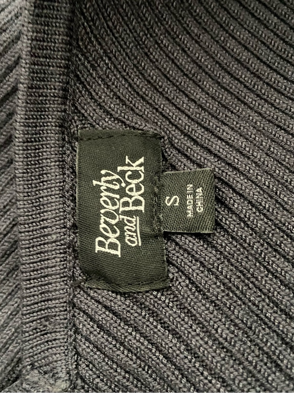 Beverly & Beck Ribbed V-Neck Cropped Sweater - 3pc Bundle - Picture 8 of 11